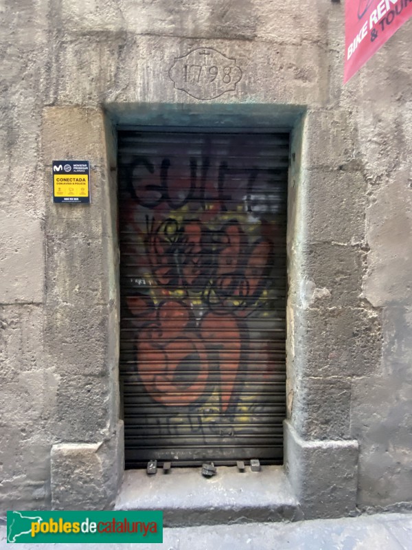 Barcelona - Porta al carrer de la Volta d'en Bufanalla
