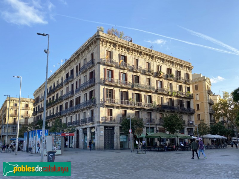 Barcelona - Edificis de la plaça Comercial