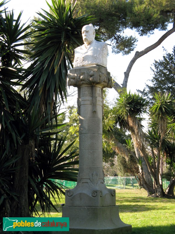 Barcelona - Parc de la Ciutadella. Bust de Teodor Llorente