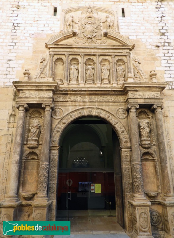 Tortosa - Església de Sant Domènec. Portada