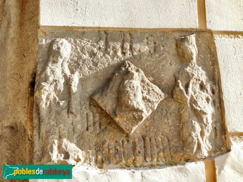 Badalona - Torre Vella. Carreu medieval amb l'escut dels Santcliment