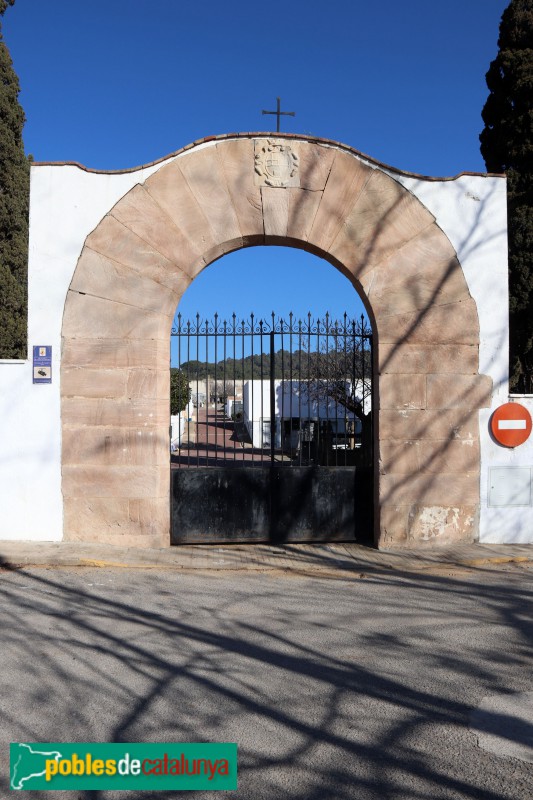 Caldes de Montbui - Portal de Vic (porta del cementiri)