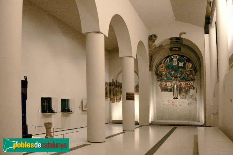 Barcelona - MNAC. Sala de les pintures de Sant Climent de Taüll