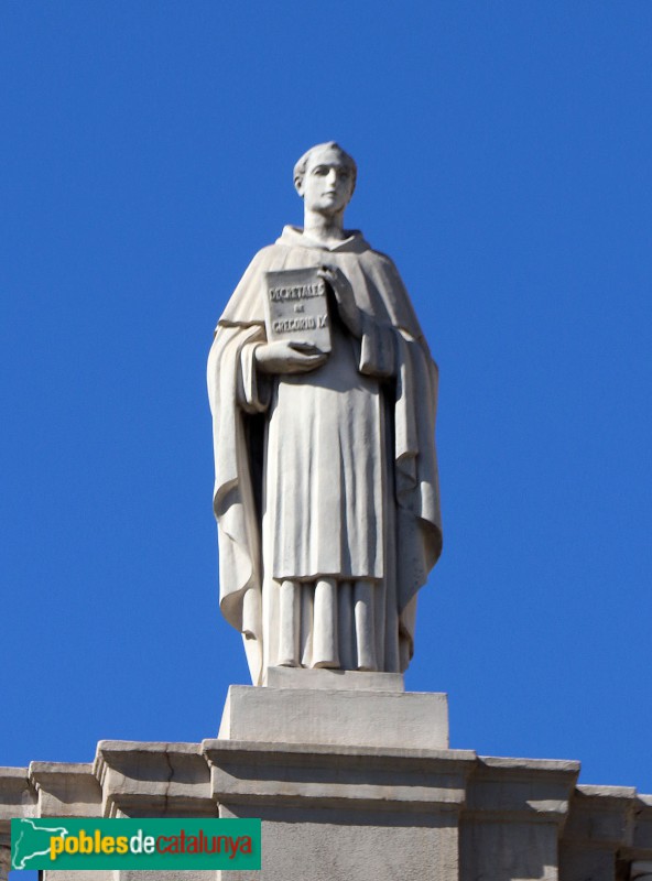 Barcelona - Mallorca, 283, estàtua de Ramon de Penyafort