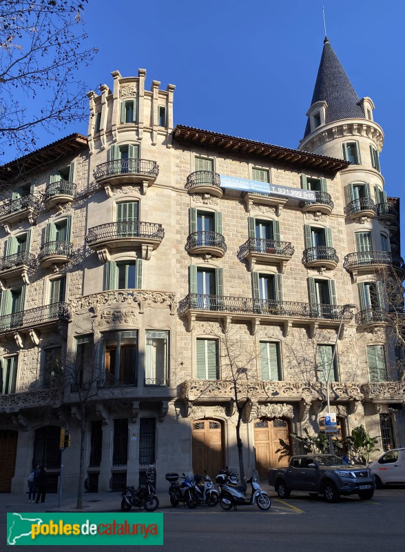 Barcelona - Casa Burés (Foto: Albert Esteves, 2022) Barcelona - Casa Burés
