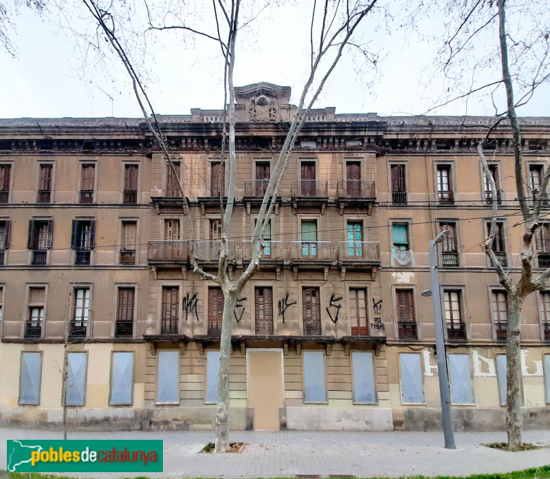 Barcelona - Habitatges per a militars del carrer Wellington