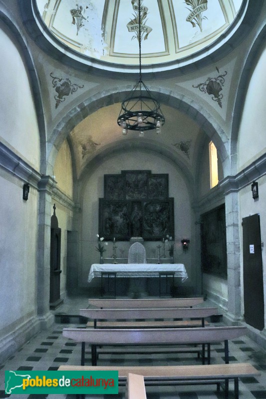 Vilanova del Vallès - Església de Santa Quitèria i Sant Esteve. Capella del Roser