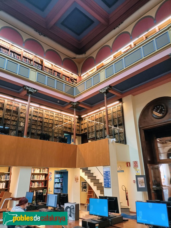 Barcelona - Universitat. Biblioteca. Sala de consulta