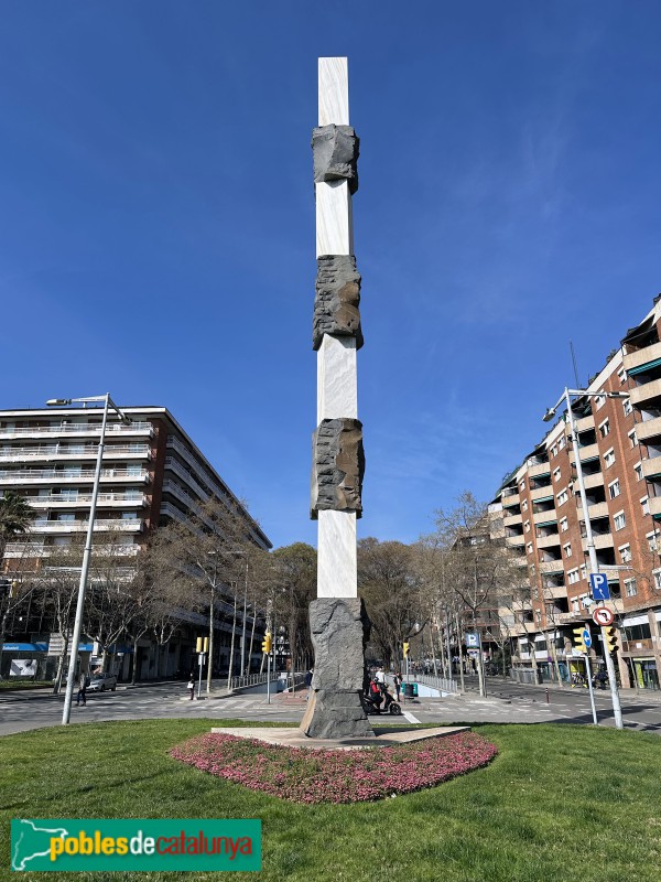 Barcelona - Monument a Josep Tarradellas
