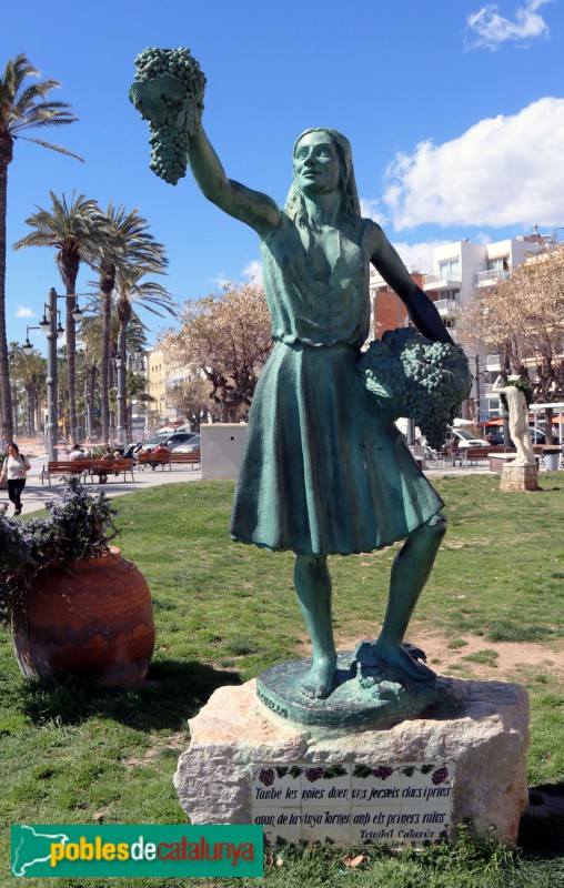 Sitges - Escultura <i>La Noia de la Malvasia</i>