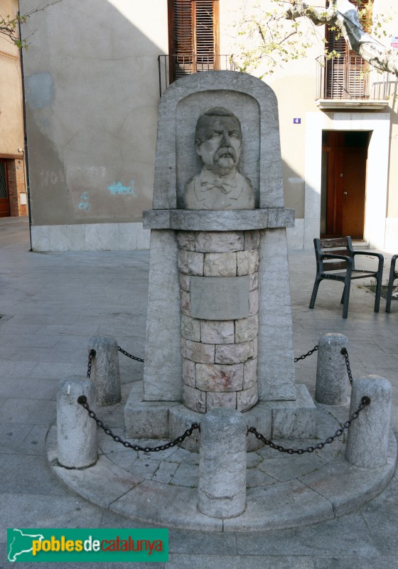 Centelles - Monument a Clavé