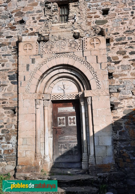 Escunhau - Església de Sant Pere, portada