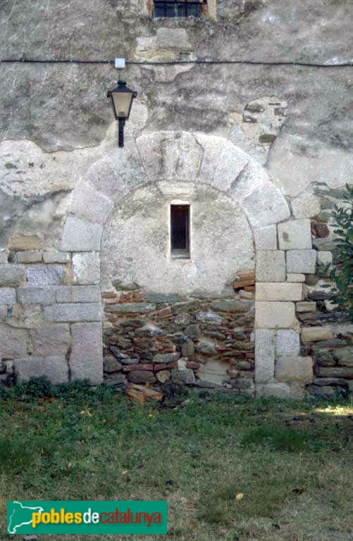 Campins - Església de Sant Joan. Porta lateral