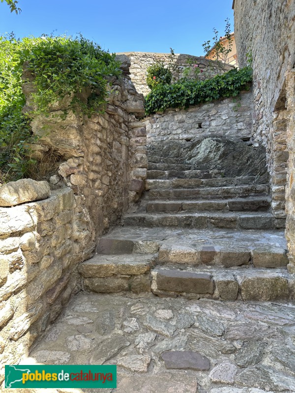 Vilaller - Plaça del Cap de la Vila (antic castell)