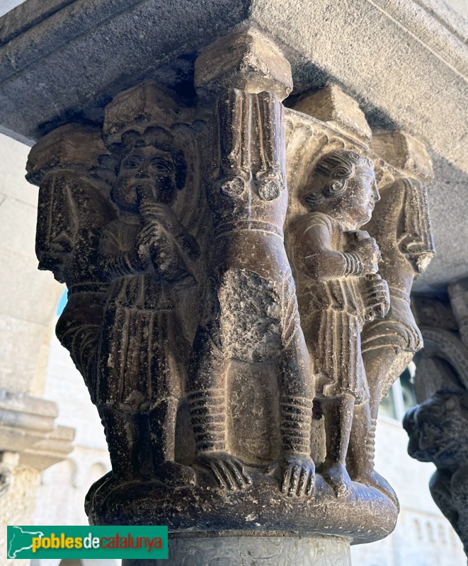 Monestir de Sant Cugat - Capitell del claustre Músics i joglars (ala est)