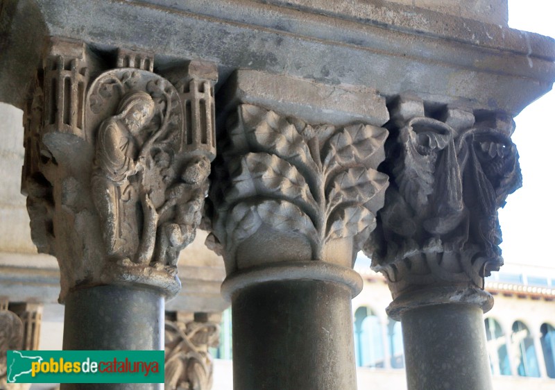Monestir de Sant Cugat - Capitells del claustre