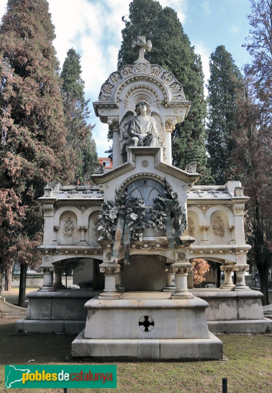 Vilafranca del Penedès - Cementiri. Panteó Ramon Marimon