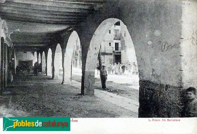 Ulldecona - Porxos de la plaça de l'Església. Postal antiga