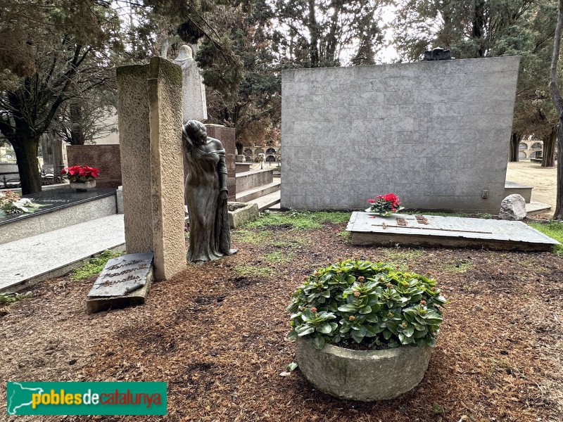 Vilafranca del Penedès - Cementiri. Sepulcre Massanell - Messalles