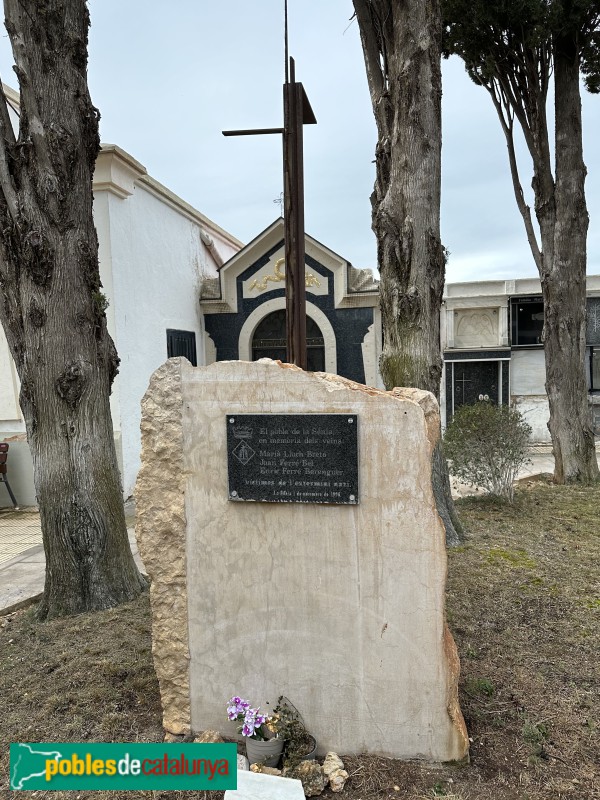 La Sénia - Cementiri. Homenatge a les víctimes del nazisme