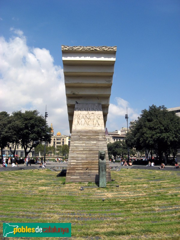 Barcelona - Monument a Macià (Foto: Albert Esteves, 2007) Barcelona - Monument a Macià