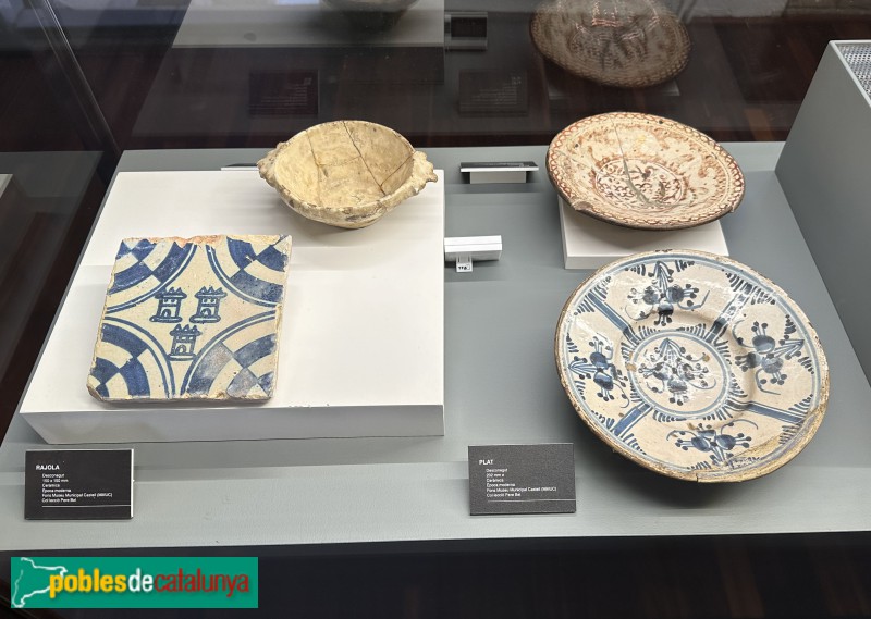 Rubí - Museu-Castell. Peces de ceràmica medieval (1)