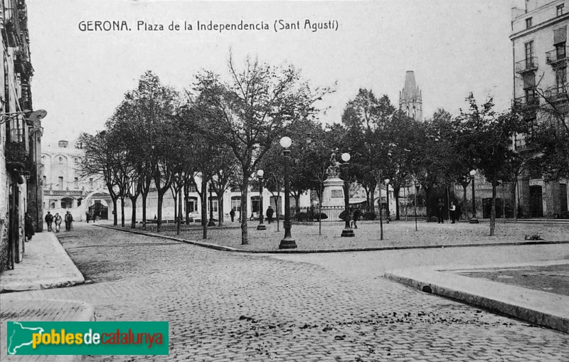 Girona - Plaça de la Independència. Postal antiga