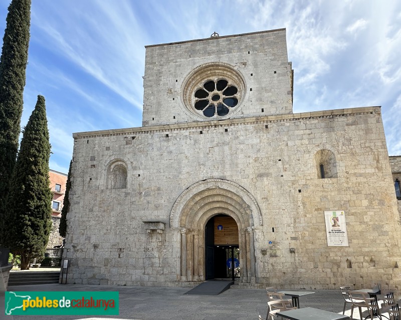 Girona - Sant Pere de Galligants. Façana principal