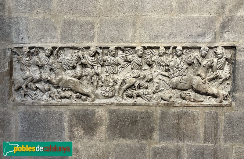 Girona - Sarcòfag de la cacera dels lleons (església de Sant Feliu)