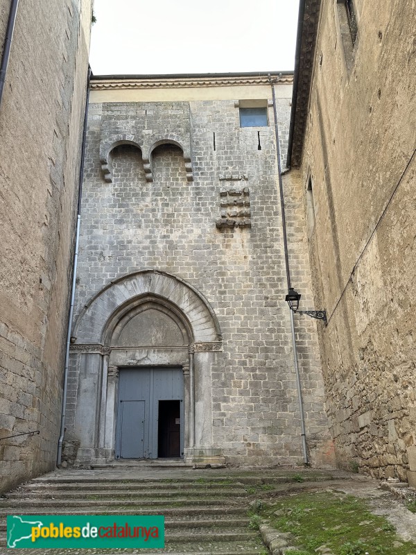 Girona - Església de Sant Feliu. Porta nord o del claustre