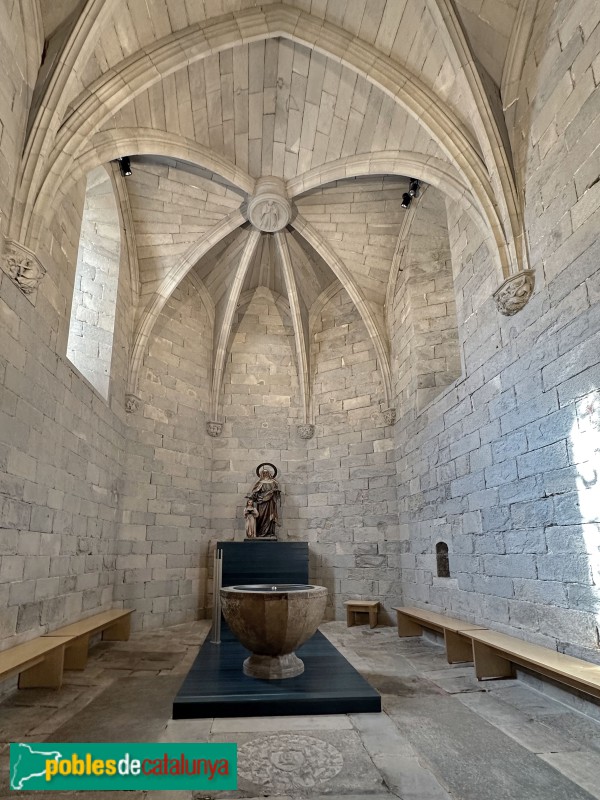 Girona - Església de Sant Feliu. Baptisteri