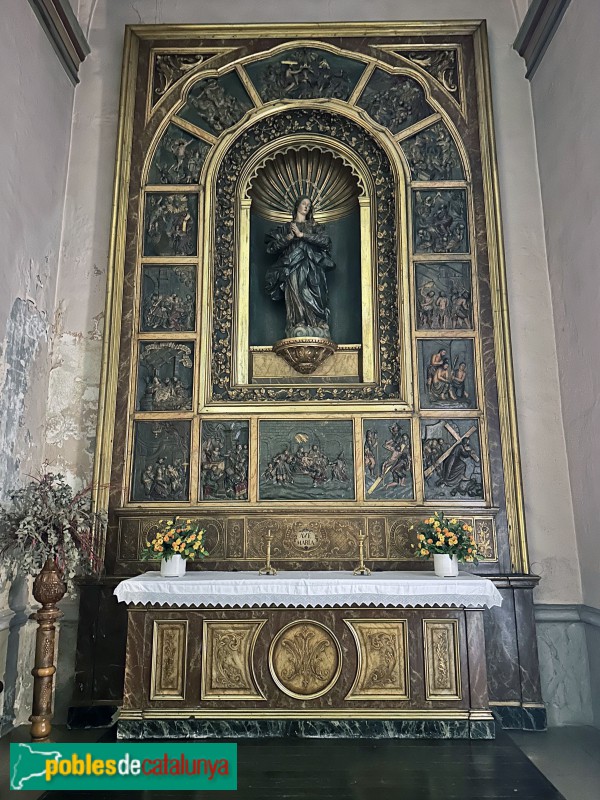 Tossa de Mar - Església de Sant Vicenç. Altar del Roser (Foto: Albert Esteves, 2025) Tossa de Mar - Església de Sant Vicenç. Altar del Roser