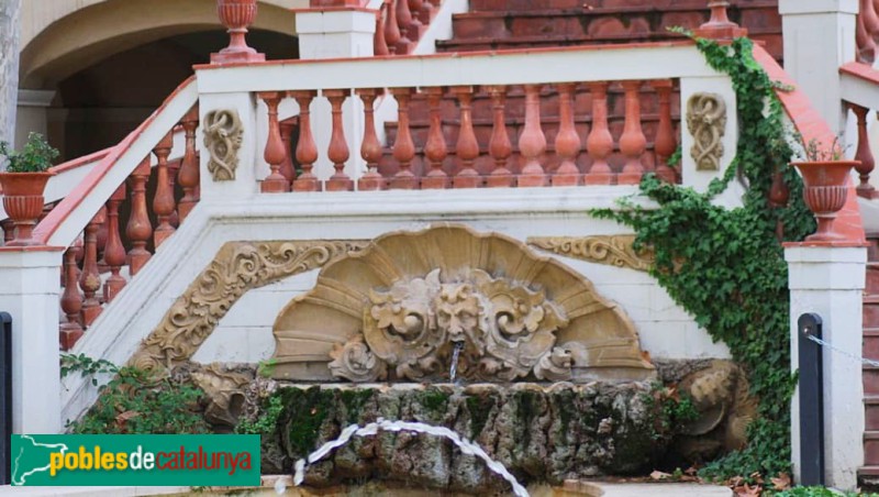 Sant Feliu de Llobregat - Palau Falguera. Brollador central (Foto: Sergi Suárez, 2026) Sant Feliu de Llobregat - Palau Falguera. Brollador central