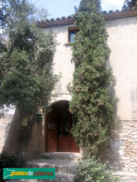 Sant Pere de Ribes - Sota-Ribes, casa del Terme