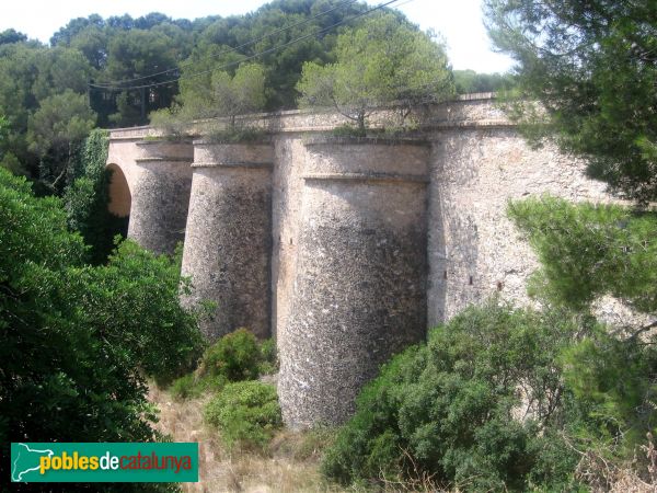 Sant Pere de Ribes - pont de Can Coll
