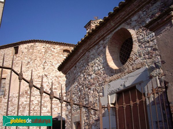 Ermita de Sant Jaume (del castell), detall (Foto: Joan Sánchez Sabé, 2006) Ermita de Sant Jaume (del castell), detall