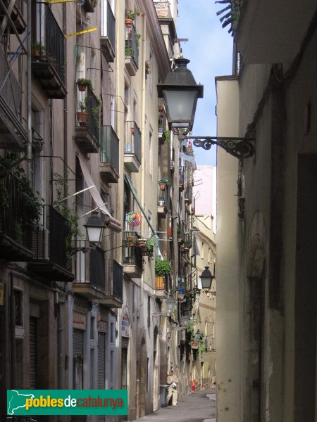 Barcelona - Carrer Sant Pere Mitjà (Foto: Albert Esteves, 2006) Barcelona - Carrer Sant Pere Mitjà
