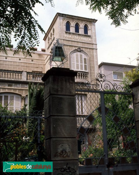 Santa Coloma de Gramenet - Torre de les Àligues (Foto: Josep Maria Ardèvol, 1997) Santa Coloma de Gramenet - Torre de les Àligues