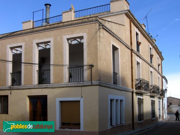 Banyeres del Penedès - Saifores. Casa nova de Cal Mata