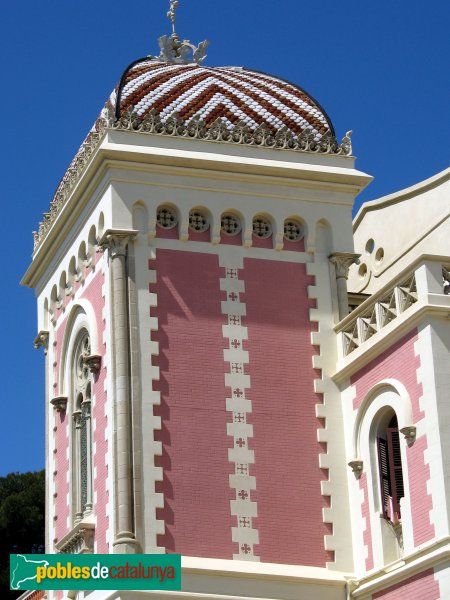 El Masnou - Casa Benèfica (Foto: Albert Esteves, 2007) El Masnou - Casa Benèfica