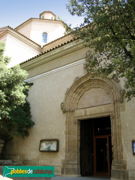 Vilassar de Dalt - Església de Sant Genís. Portal gòtic