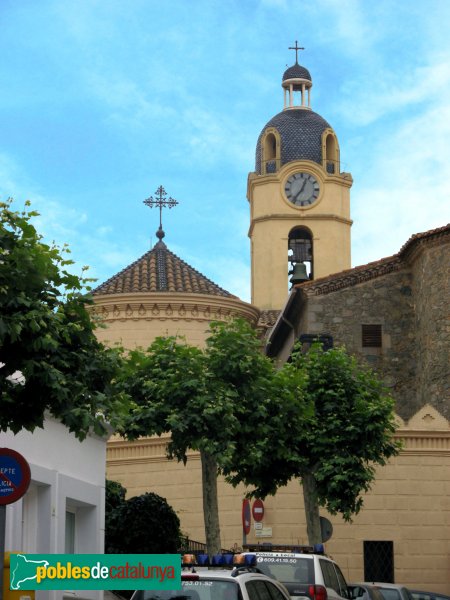Cabrils - Església de la Santa Creu (Foto: Albert Esteves, 2007) Cabrils - Església de la Santa Creu