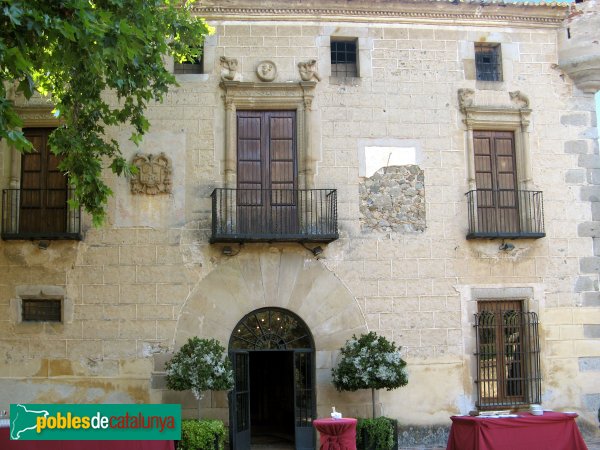 Argentona - Can Cabanyes (Foto: Albert Esteves, 2007) Argentona - Can Cabanyes