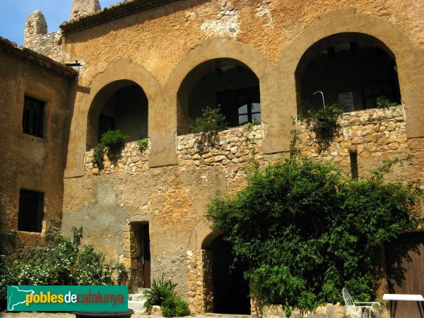 Creixell - castell (Foto: Albert Esteves, 2007) Creixell - castell