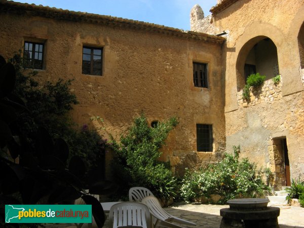 Creixell - castell (Foto: Albert Esteves, 2007) Creixell - castell