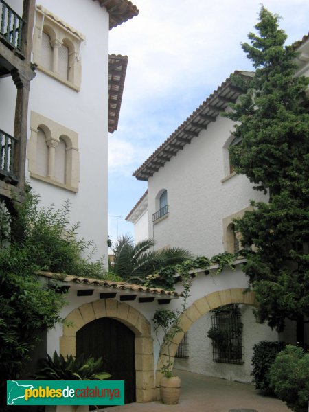 Roda de Barà - Roc de Sant Gaietà (Foto: Albert Esteves, 2007) Roda de Barà - Roc de Sant Gaietà