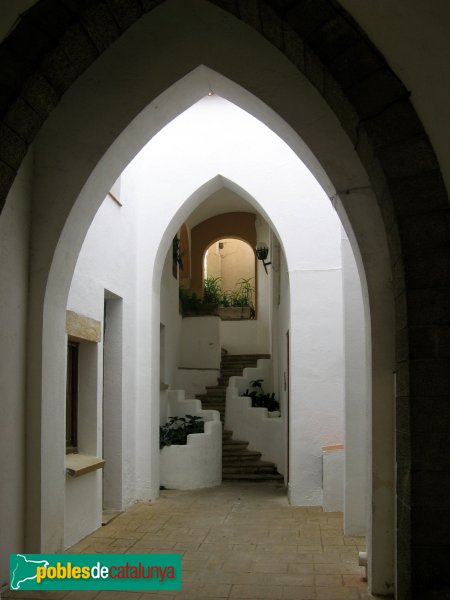 Roda de Barà - Roc de Sant Gaietà (Foto: Albert Esteves, 2007) Roda de Barà - Roc de Sant Gaietà