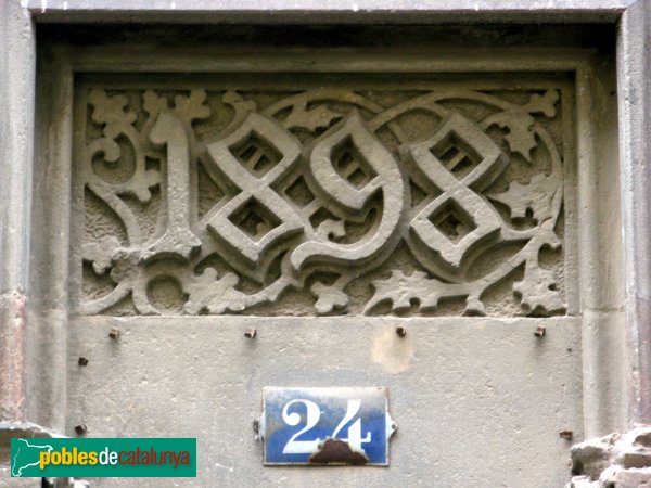Barcelona - Marquès de Barberà, 24 (Casa Carlos de Llanza) (Foto: Albert Esteves, 2007) Barcelona - Marquès de Barberà, 24 (Casa Carlos de Llanza)