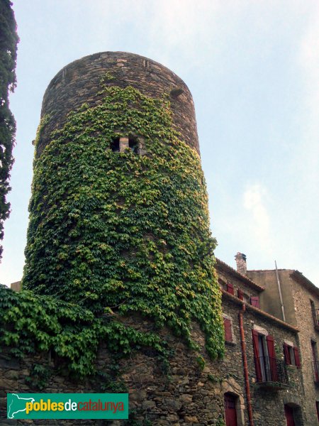Selva de Mar - Torre de la plaça de la Constitució (Foto: Pere Galí, 2007) Selva de Mar - Torre de la plaça de la Constitució