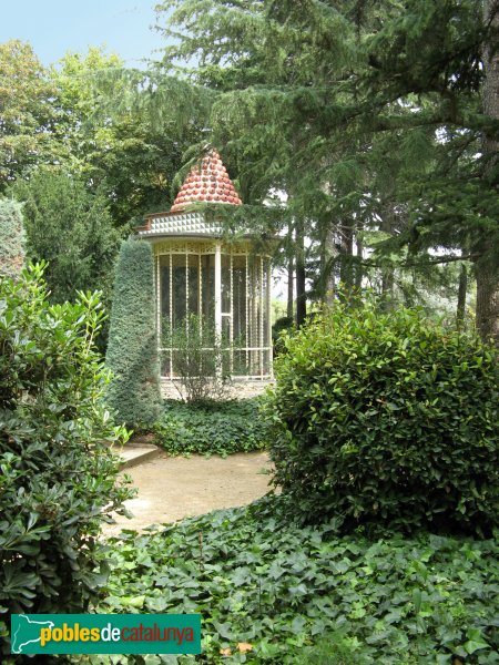 Argentona - Casa Garí - Jardins (Foto: Albert Esteves, 2007) Argentona - Casa Garí - Jardins